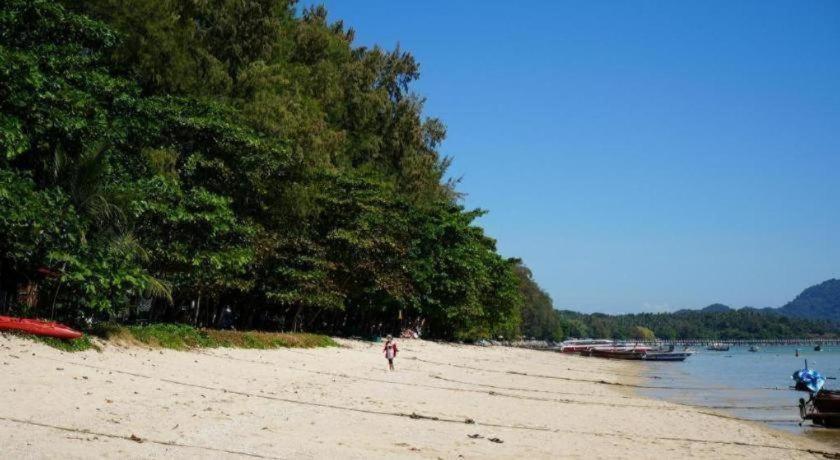 Oyo 450 Rawai Studios Resort Zewnętrze zdjęcie